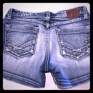 BKE shorts size 27